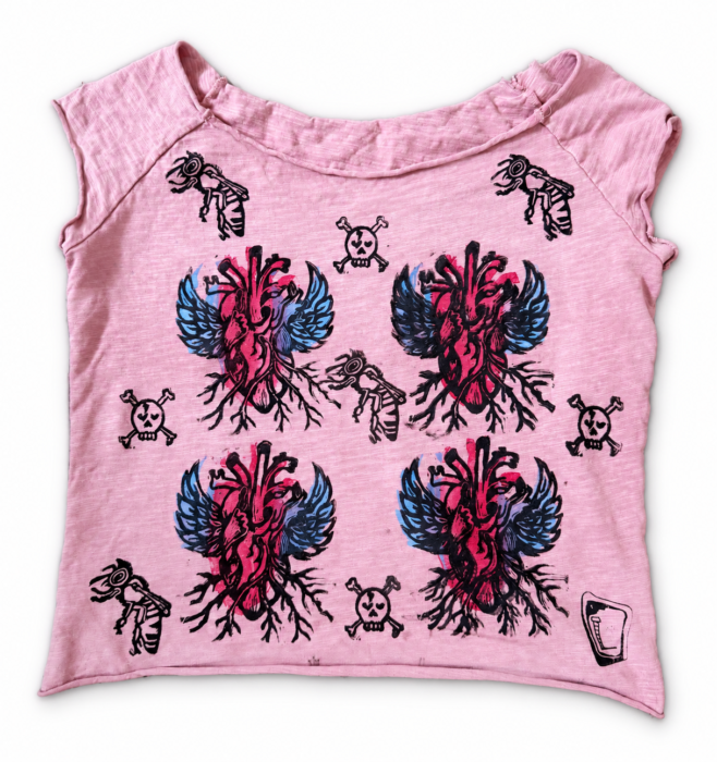 HEARTS, WINGS & Bees